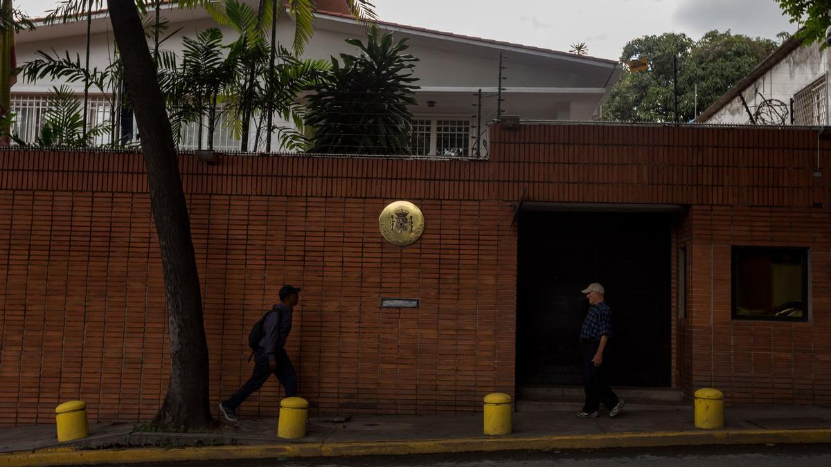 La fachada de la embajada española en Caracas, en una imagen de archivo.
