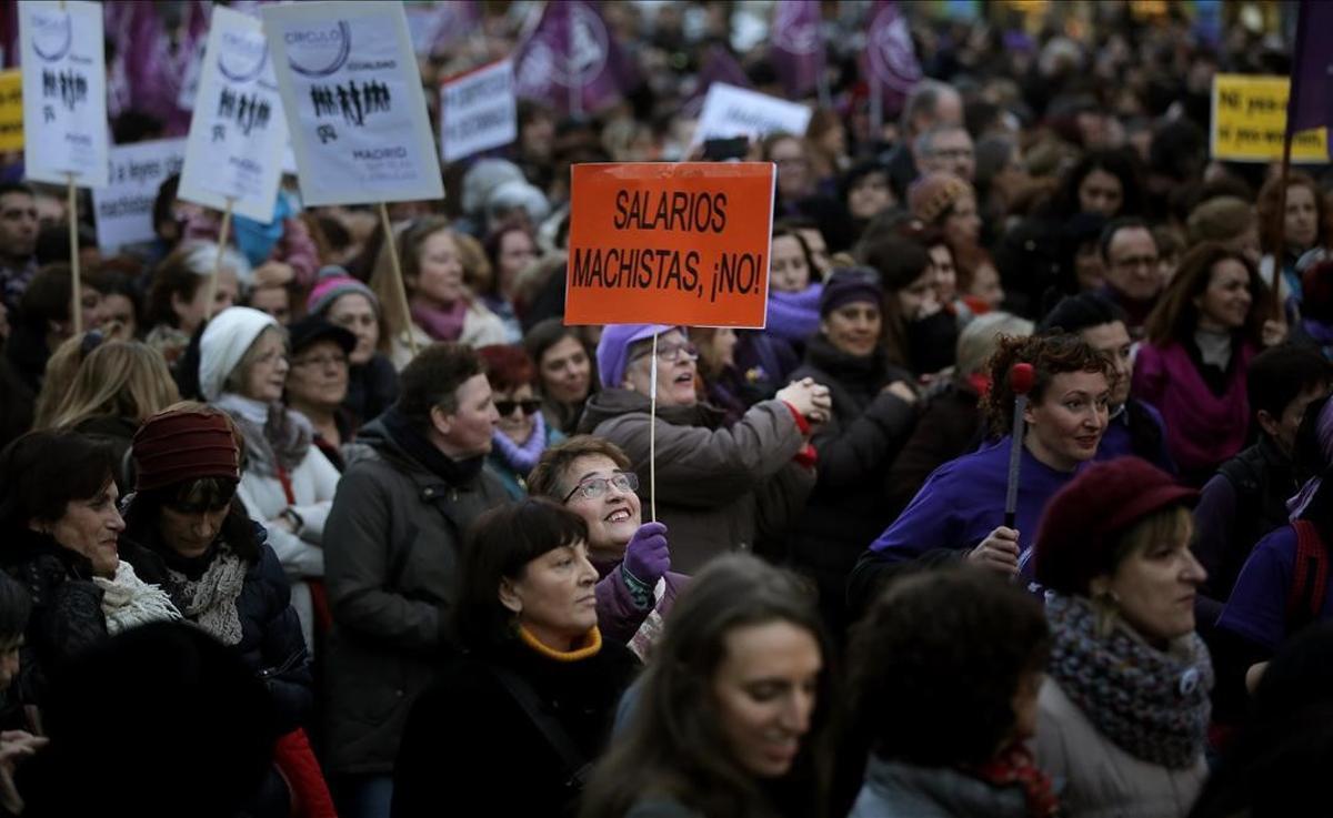 Manifestación para conmemorar el 8 de marzo, día internacional de la mujer, en Madrid en el 2016.