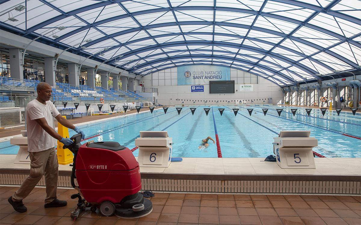 Les piscines de Barcelona, més fredes aquest hivern per la inflació