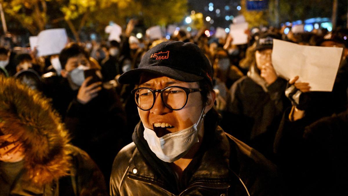 Una ola de protestas contra las restricciones de la política 'cero covid' se extiende por China