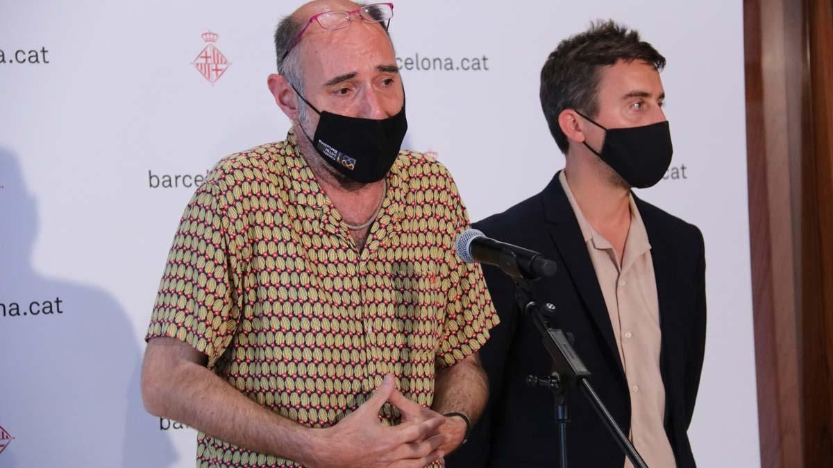 El presidente del Observatori contra l’homofòbia, Eugeni Rodríguez, y el concejal Marc Serra, en una rueda de prensa, el 31 de mayo. El presidente del Observatori contra l’homofòbia, Eugeni Rodríguez, y el concejal Marc Serra, en una rueda de prensa, el 31 de mayo.