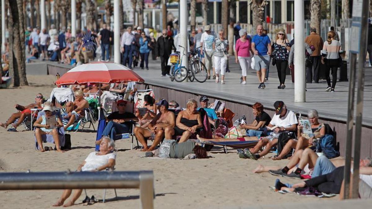 Los turistas llenarán la costa catalana en Semana Santa pese a la inflación