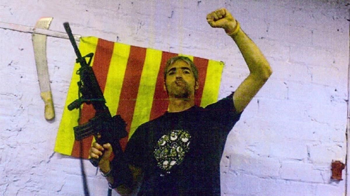 Foto de uno de los miembros de los CDR extraida del Sumario de los CDR. Foto de uno de los miembros de los CDR extraida del Sumario de los CDR.