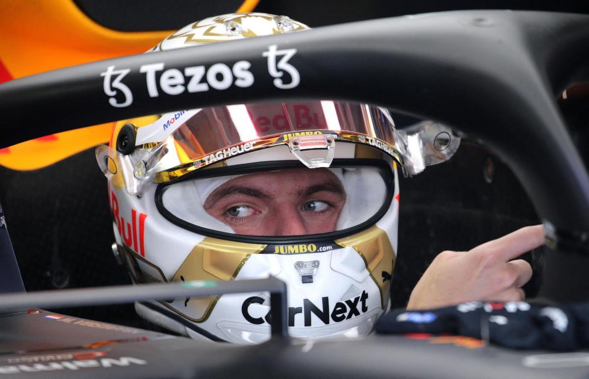 Sainz y Alonso logran el tercer y quinto mejor tiempo en una sesión de libres dominada por Verstappen