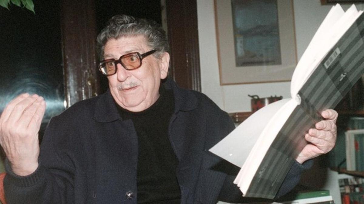  El crítico Rafael Santos Torroella, en una foto de 1997