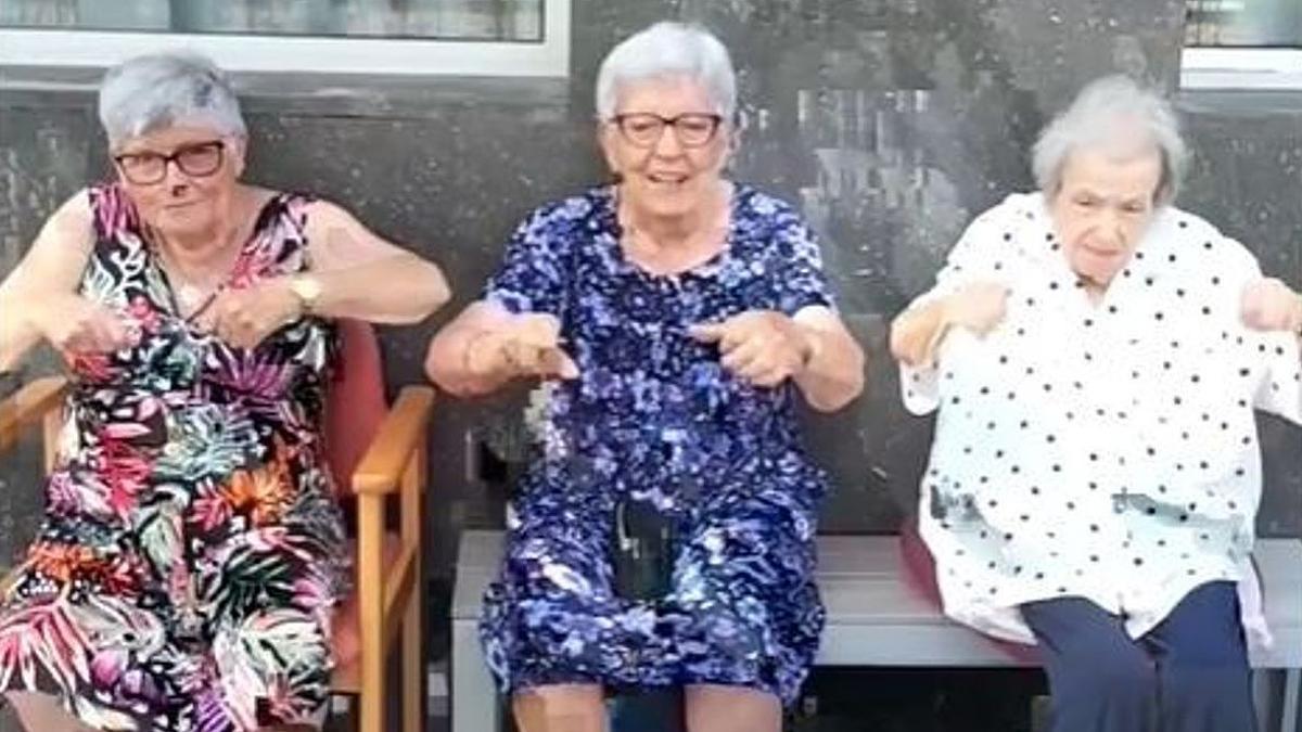 Ancianas de una residencia de Badalona triunfan en TikTok a ritmo de Rosalía