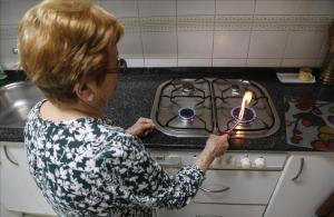 Manuela es una de las ancianas que recibió la visita de los estafadores del gas. 