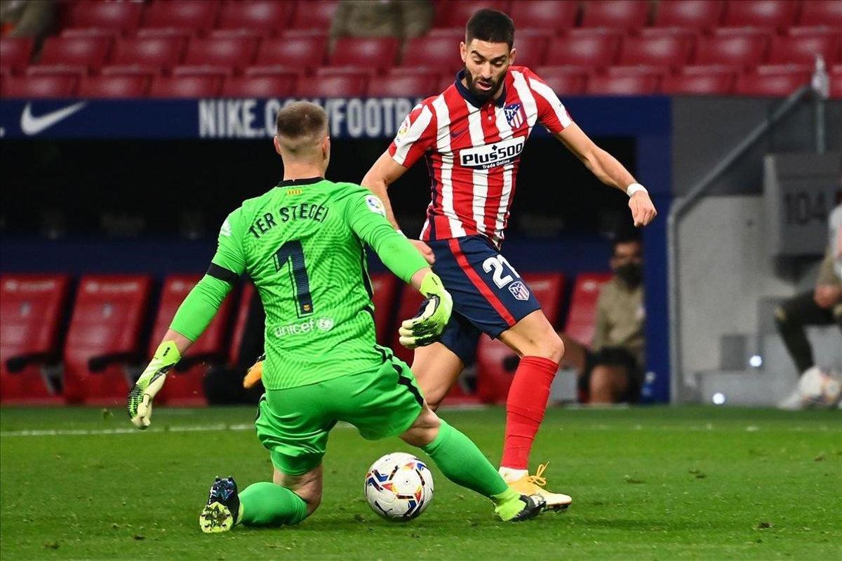 Carrasco supera a Ter Stegen con un caño antes de marcar Carrasco supera a Ter Stegen con un caño antes de marcar
