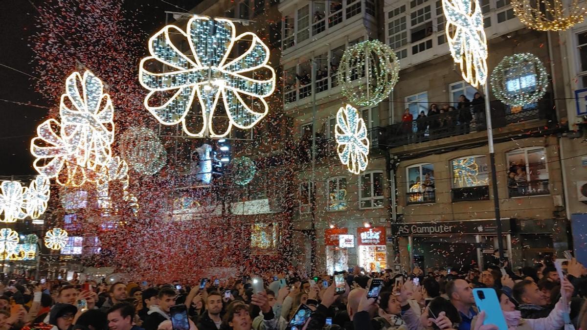 Vigo ya brilla con millones de luces: "¡Arrancó la Navidad en el planeta!"
