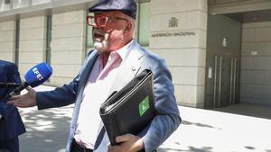 El tribunal pide un informe forense para saber si Villarejo está en condiciones de seguir el juicio