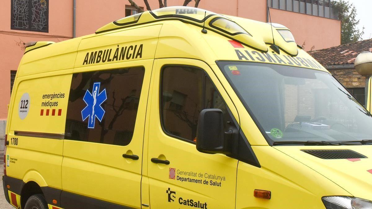 Mor un home al caure mentre reparava un aire condicionat a Barcelona