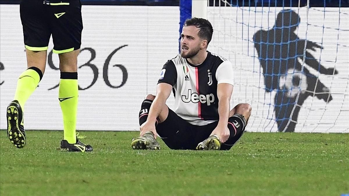 El bosnio Pjanic, de 30 años, durante un partido con la Juventus de la liga italiano. El bosnio Pjanic, de 30 años, durante un partido con la Juventus de la liga italiano.