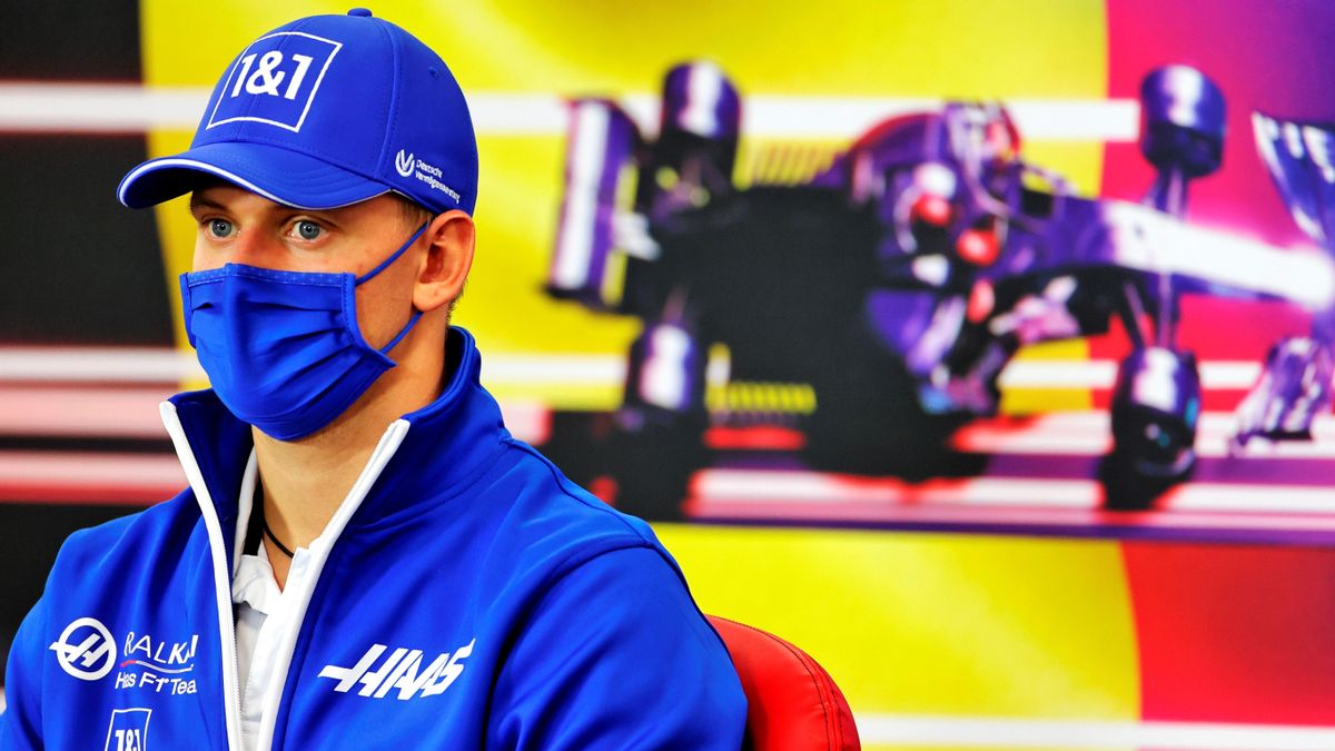 Mick Schumacher, en la sala de prensa del circuito belga Spa-Francorchamps. Mick Schumacher, en la sala de prensa del circuito belga Spa-Francorchamps.