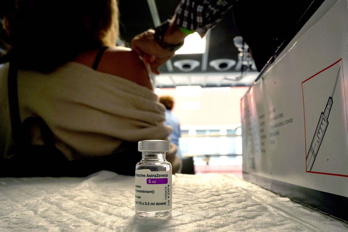 El Wizink Centre de Madrid abre hoy por primer dia otro centro de vacunación masivo comenzando por la vacuna AstraZeneca. El Wizink Centre de Madrid abre hoy por primer dia otro centro de vacunación masivo comenzando por la vacuna AstraZeneca.