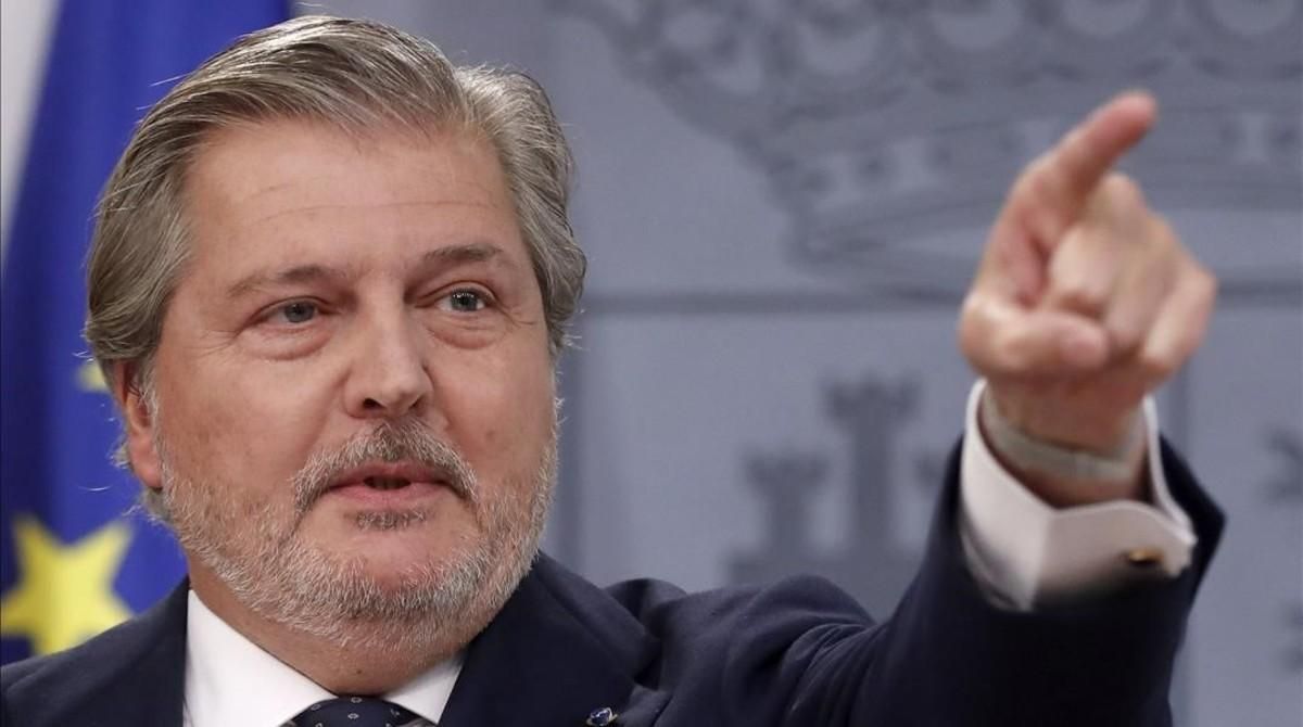 El ministro de Educación, Cultura y Deporte, Iñigo Méndez de Vigo, durante su primera comparecencia como portavoz del Gobierno. El ministro de Educación, Cultura y Deporte, Iñigo Méndez de Vigo, durante su primera comparecencia como portavoz del Gobierno.