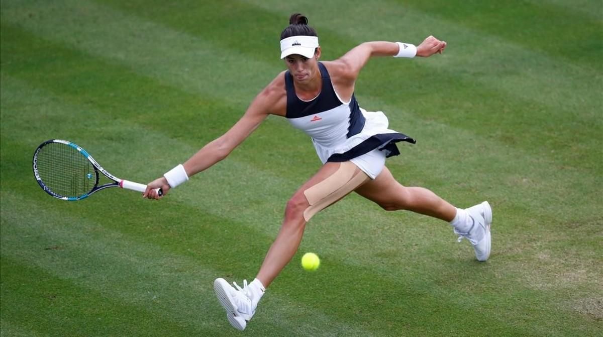 Garbiñe Muguruza sufre una paliza en su estreno en la hierba de Eastbourne Garbiñe Muguruza sufre una paliza en su estreno en la hierba de Eastbourne
