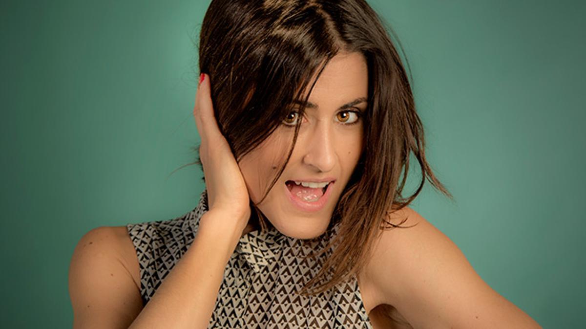 La artista madrileña interpreta en acústico la canción de Eurovisión  ’Say yay’.