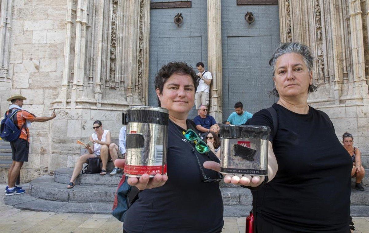 Lola Barcia y Marinela Forcadell fotografian el mundo con sus latas Lola Barcia y Marinela Forcadell fotografian el mundo con sus latas