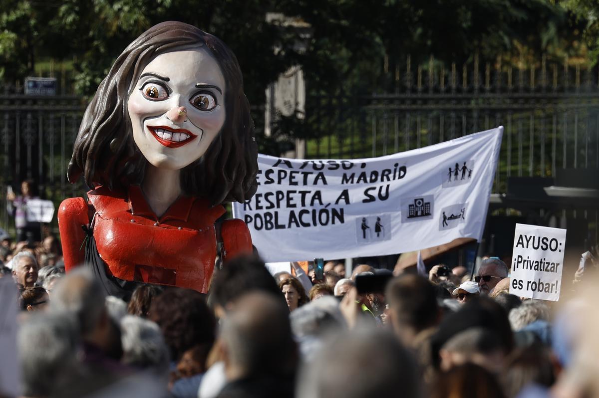 200.000 personas salen a la calle en Madrid en defensa de la sanidad pública