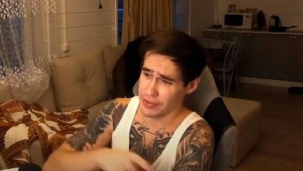 Arrestat a Rússia un conegut youtuber que va retransmetre en directe la mort de la seva nòvia Arrestat a Rússia un conegut youtuber que va retransmetre en directe la mort de la seva nòvia