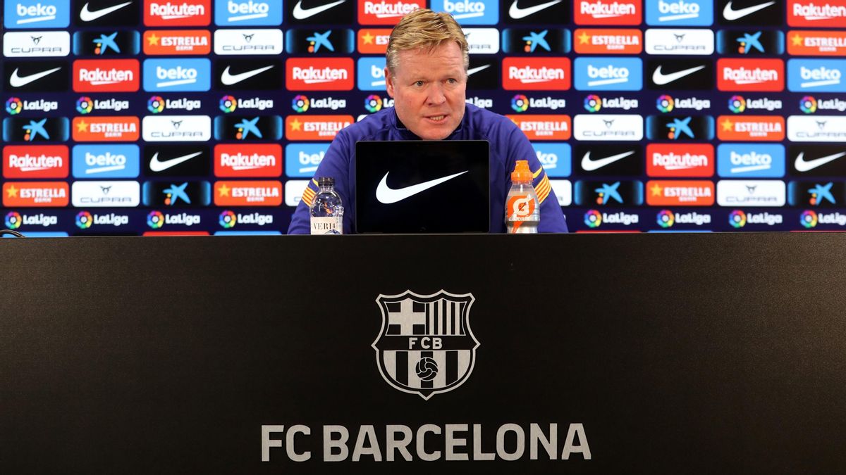 Koeman, en la sala de prensa de la ciudad deportiva del Barça. Koeman, en la sala de prensa de la ciudad deportiva del Barça.