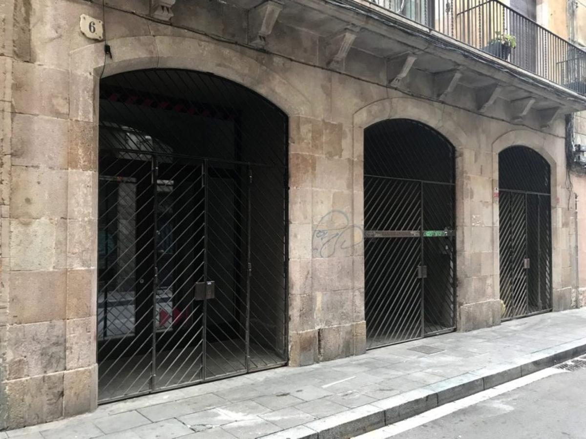 Uno de los locales cedidos por el Ayuntamiento en el número 6 de la calle Sant Ramón. Los locales se destinarán para actividades comerciales necesarias para la ciudadanía y beneficiosas para desarrollo económico y comunitario de los barrios. Uno de los locales cedidos por el Ayuntamiento en el número 6 de la calle Sant Ramón. Los locales se destinarán para actividades comerciales necesarias para la ciudadanía y beneficiosas para desarrollo económico y comunitario de los barrios.