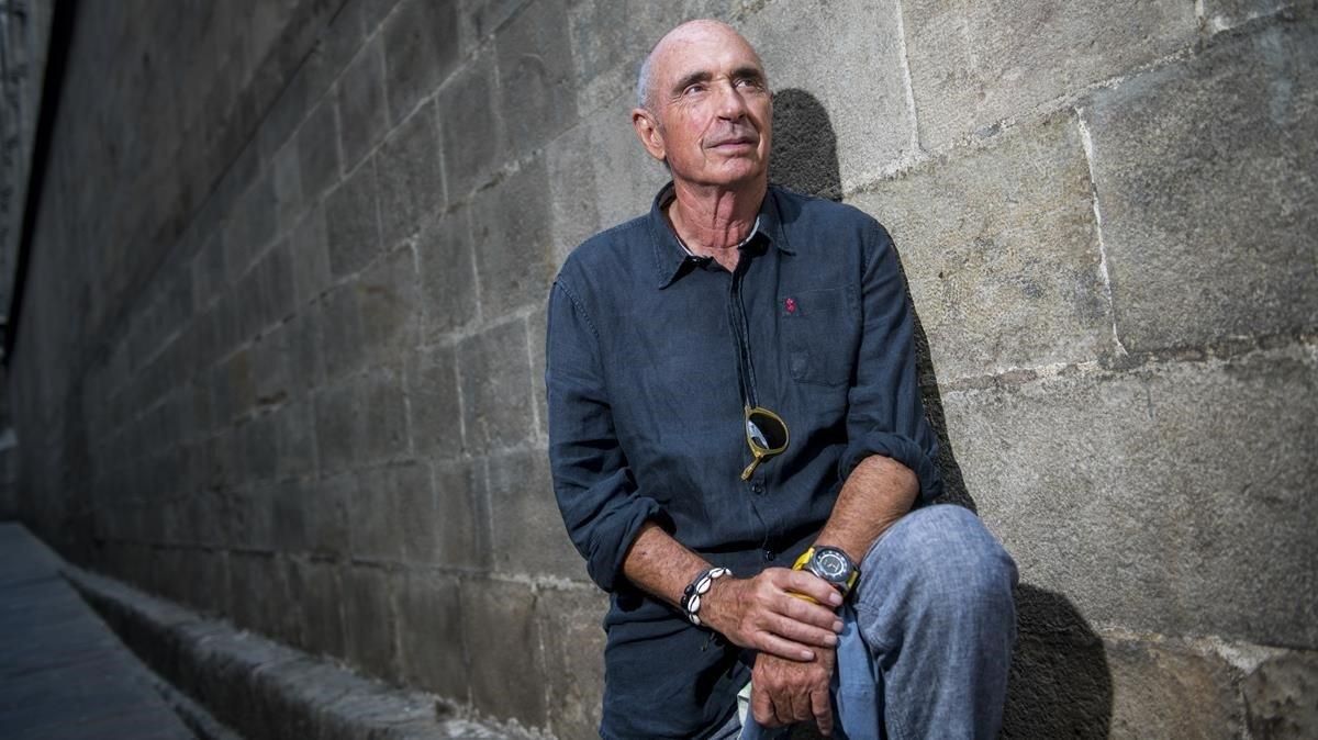 Lluís Llach, la pasada semana, a punto para presentar su nueva novela. Lluís Llach, la pasada semana, a punto para presentar su nueva novela.