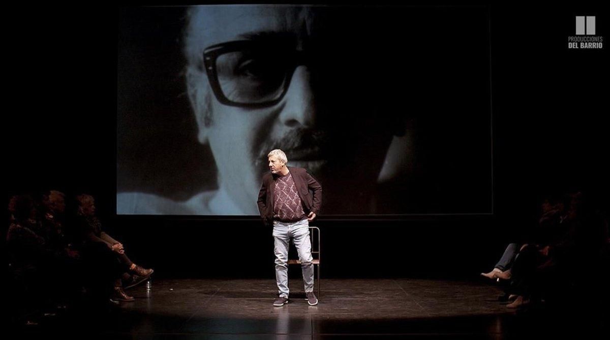 Marcos Hourmann en un momento de ’Celebraré mi muerte’ en la Beckett. Marcos Hourmann en un momento de ’Celebraré mi muerte’ en la Beckett.