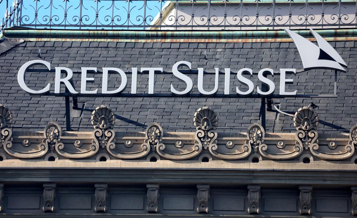 UBS compra 'in extremis' Credit Suisse por 3.000 millones de euros para evitar su colapso