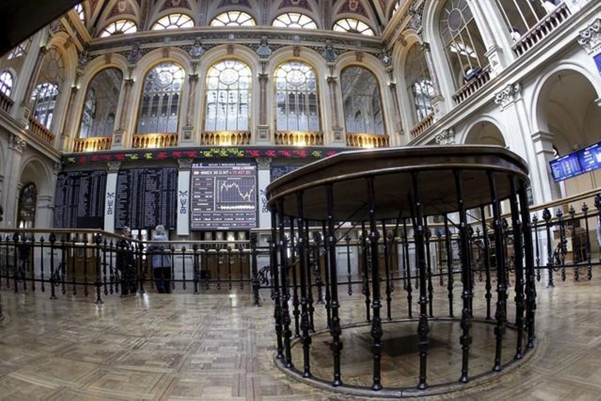 Imagen del interior de la Bolsa de Madrid. Imagen del interior de la Bolsa de Madrid.