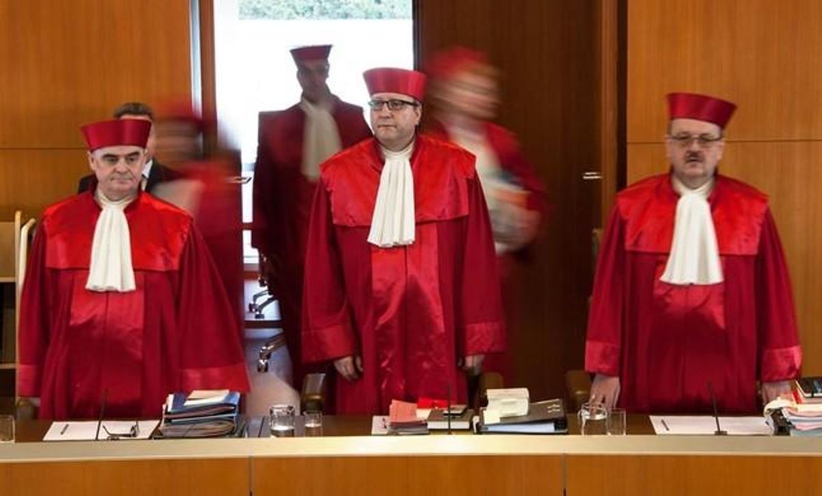 Tribunal alemán que debe pronunciarse sobre la ilegalización del Partido Nacionaldemócrata de Alemania (NPD). Tribunal alemán que debe pronunciarse sobre la ilegalización del Partido Nacionaldemócrata de Alemania (NPD).