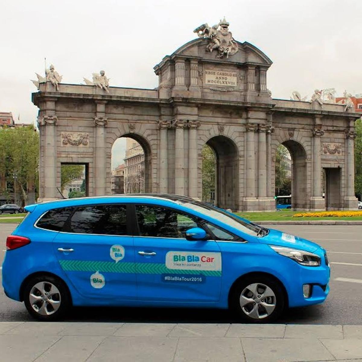 Coche promocional de BlaBlaCar en Madrid.