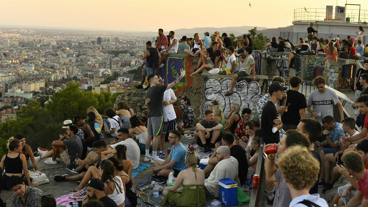 Los búnkeres antiaéreos del Turó de la Rovira, el mirador más top de Barcelona