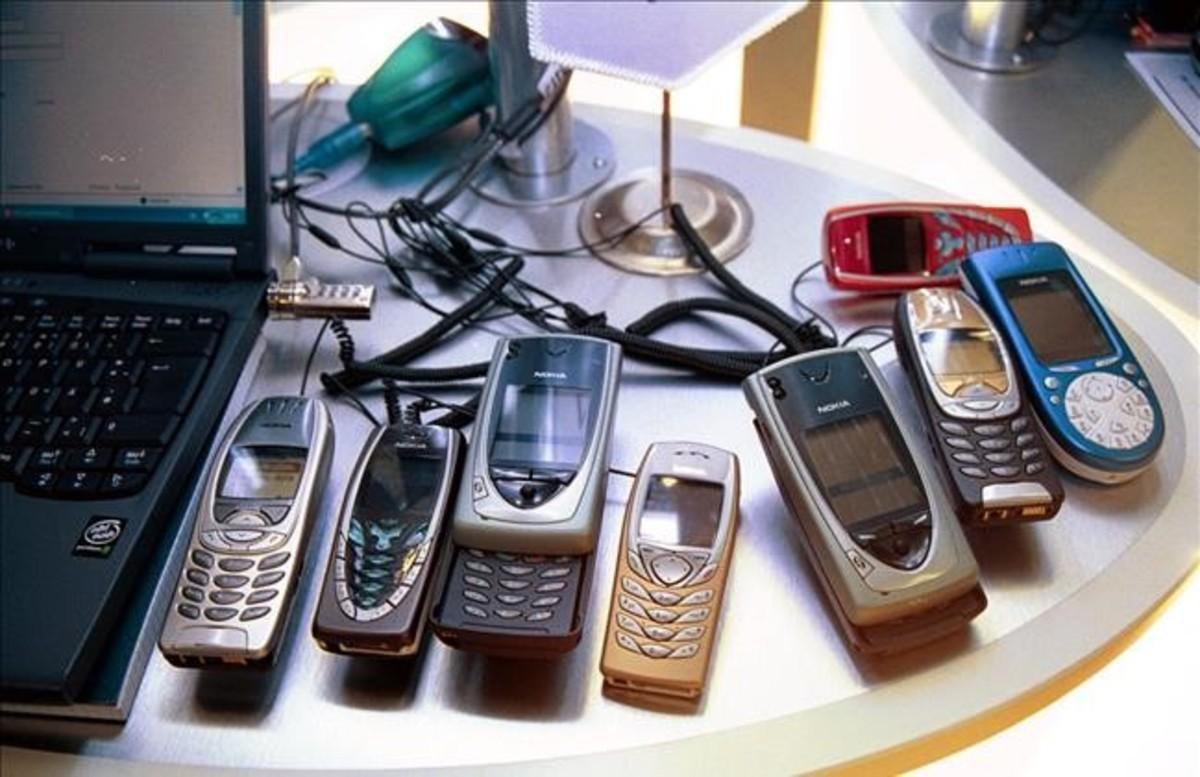 ‘Vade retro’, iPhone: els mòbils ‘vintage’ reneixen amb l’ànsia de desconnexió