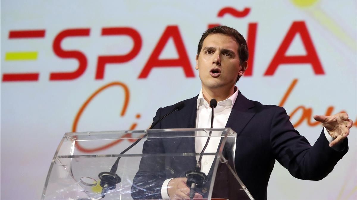 El líder de Ciudadanos, Albert Rivera, durante la presentación de la plataforma ’ESPAÑA Ciudadana’. El líder de Ciudadanos, Albert Rivera, durante la presentación de la plataforma ’ESPAÑA Ciudadana’.