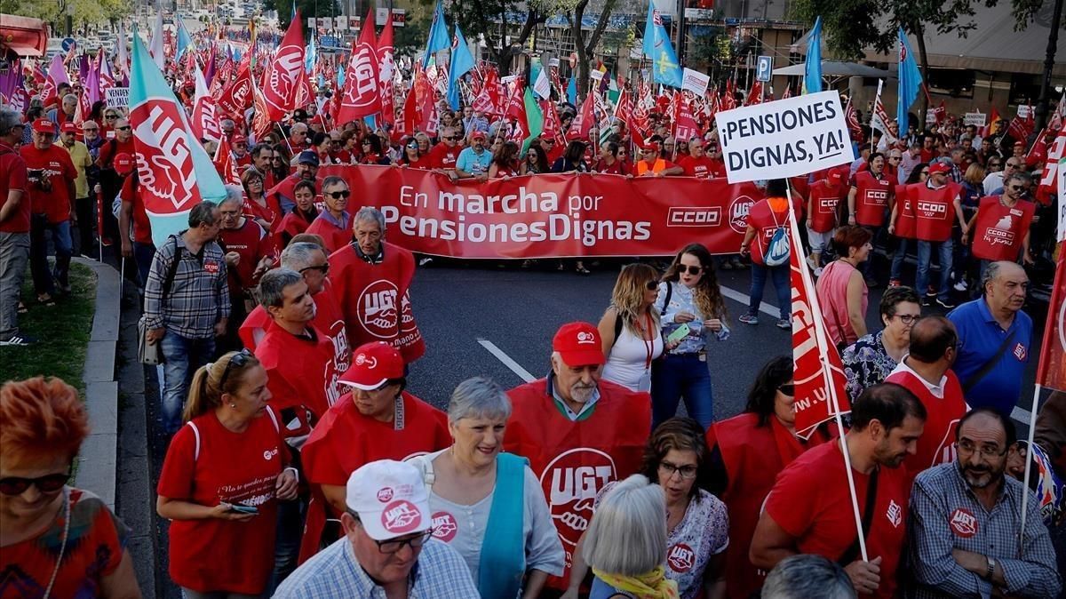 Manifestación de mayores por unaS pensiones dignas, esta mañana en Madrid. Manifestación de mayores por unaS pensiones dignas, esta mañana en Madrid.