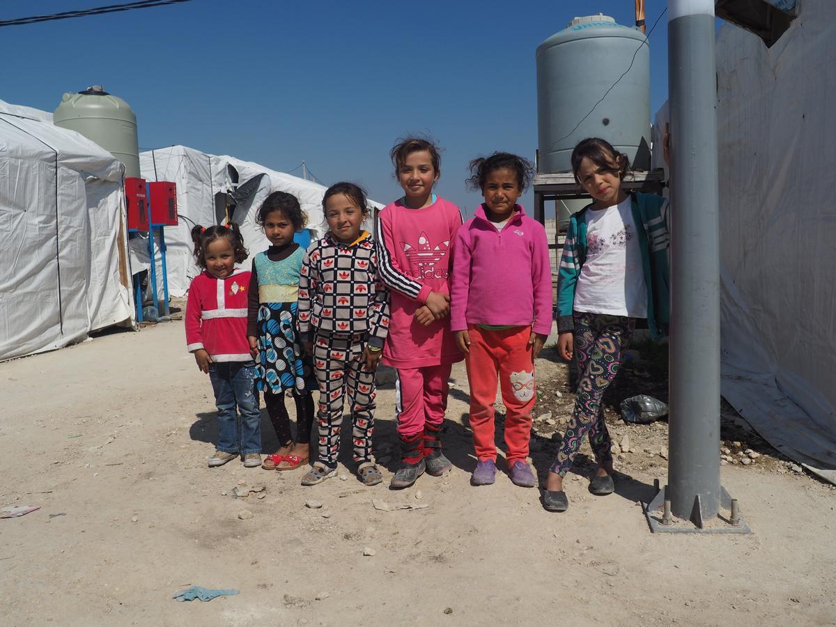 Unas niñas refugiadas sirias en el Líbano. Unas niñas refugiadas sirias en el Líbano.