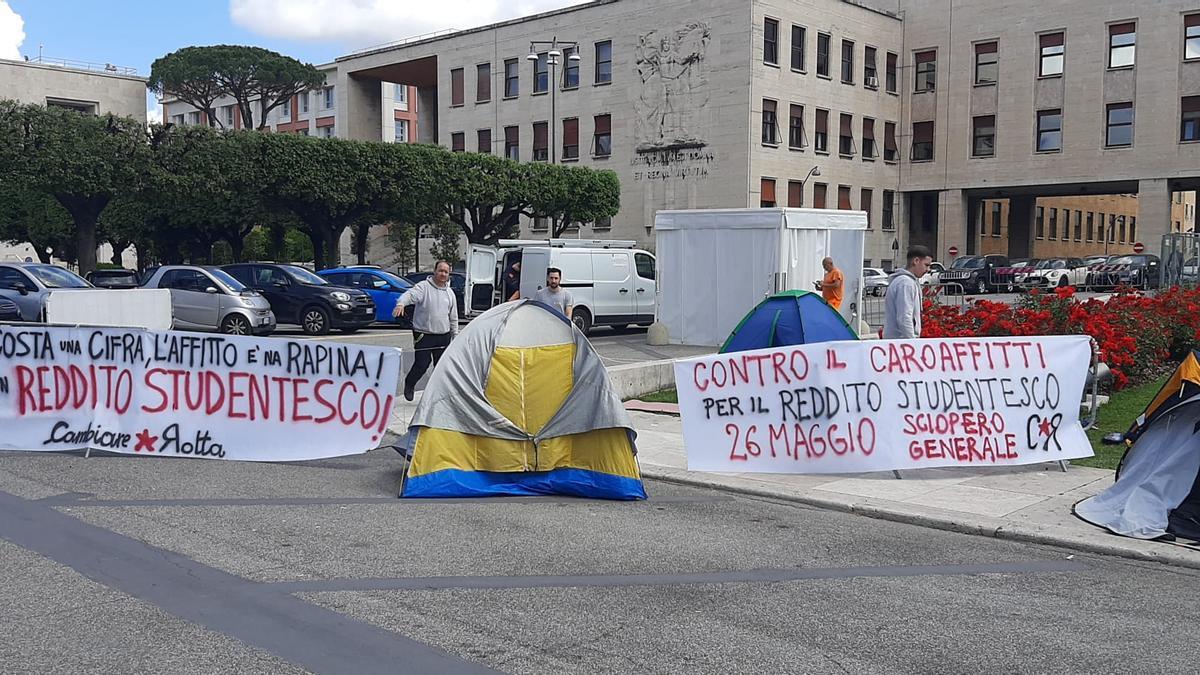 In Italia si stanno diffondendo le proteste studentesche contro i prezzi degli affitti