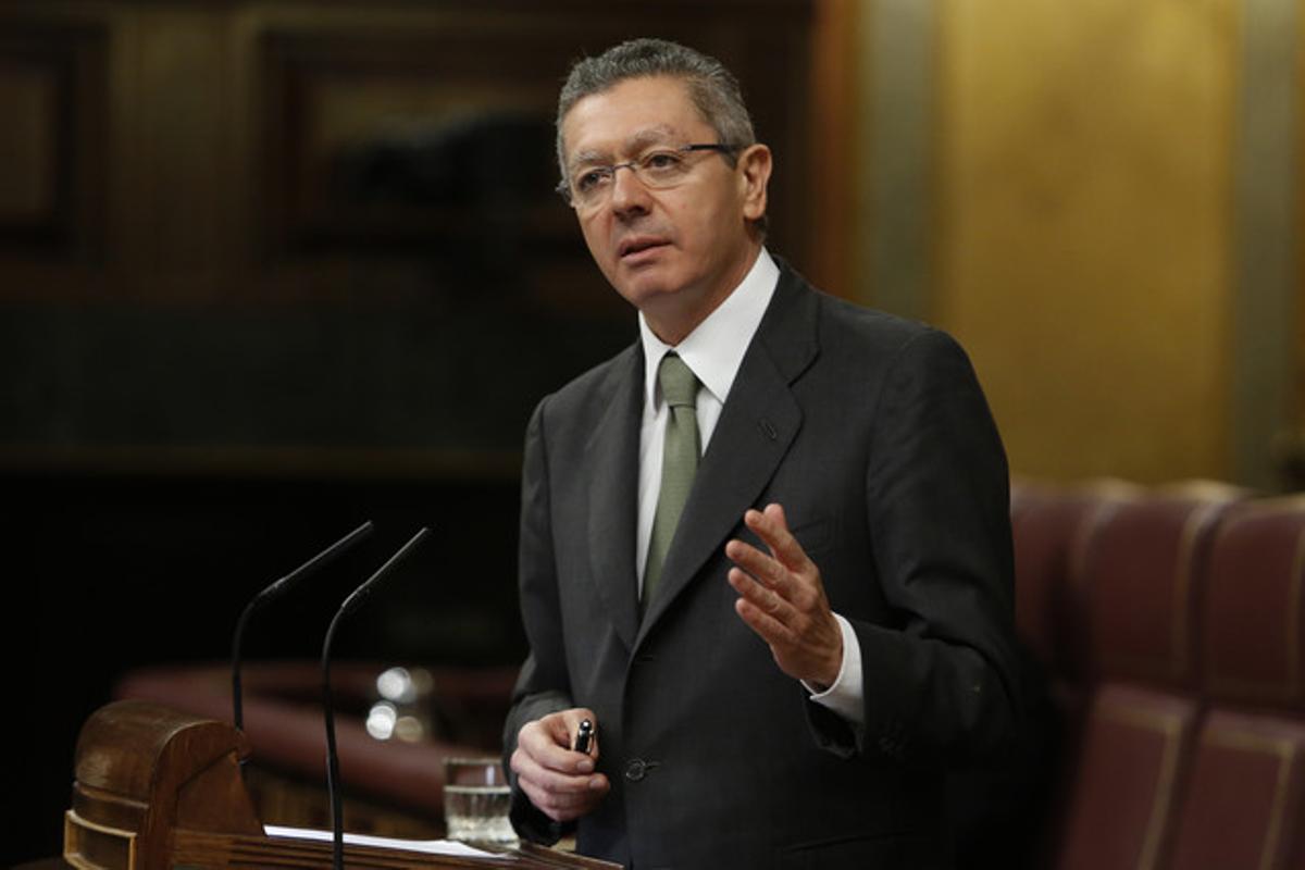 El ministro de Justicia, Alberto Ruiz-Gallardón, en el Congreso.