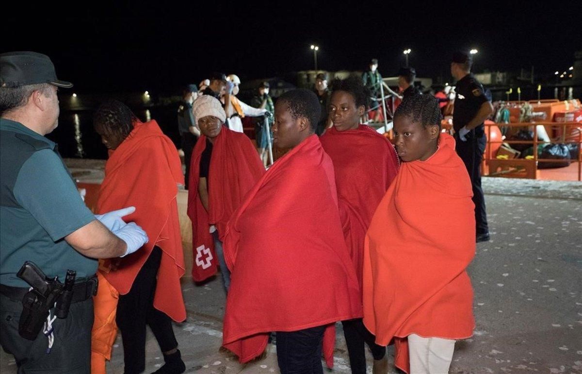 Inmigrantes rescatados el martes 16 de julio del mar de Alborán. Inmigrantes rescatados el martes 16 de julio del mar de Alborán.