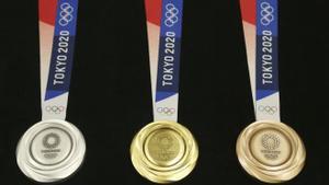 Éstas serán las medallas de Tokio 2020: oro, plata y bronce.