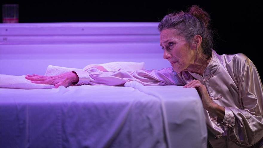 El Feminismo De Simone De Beauvoir Llega Al Tnc el feminismo de simone de beauvoir