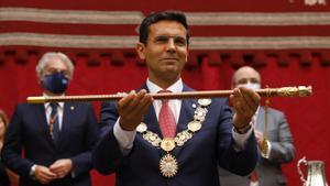 Pleno del Ayuntamiento de Granada para la elección del nuevo alcalde de la ciudad, Francisco Cuenca del PSOE.