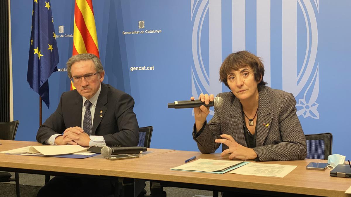El ’conseller’ de Economia, Jaume Giró, y la secretaria de Hisenda, Marta Espasa. 