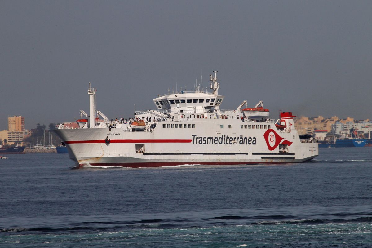 Un barco de Transmediterránea en dirección a Algeciras con españoles que habían quedado atrapados en Marruecos Un barco de Transmediterránea en dirección a Algeciras con españoles que habían quedado atrapados en Marruecos