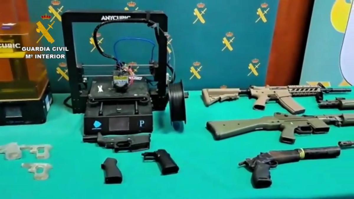 ’Operación printer’ de la Guardia Civil contra un fabricante casero de pistolas con impresoras 3D.
