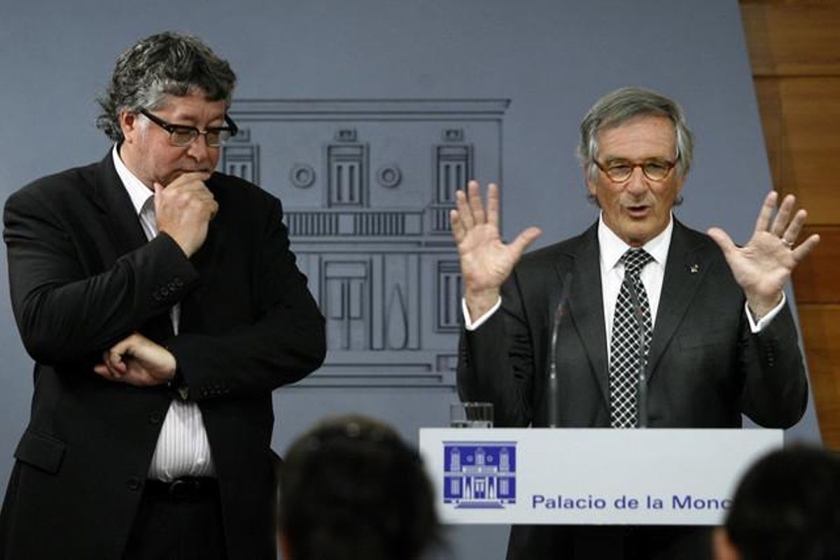 Xavier Trias y Antoni Balmon tras el encuentro con Rajoy. Xavier Trias y Antoni Balmon tras el encuentro con Rajoy.