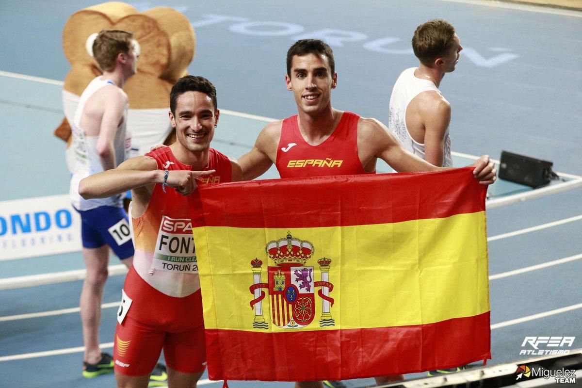 Ignacio Fontes y Jesús Gómez, felices, tras lograr las medallas en el 1.500. Ignacio Fontes y Jesús Gómez, felices, tras lograr las medallas en el 1.500.