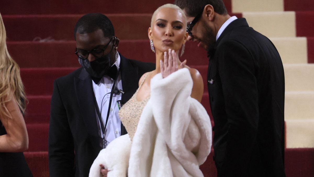 Kim Kardashian llueix el vestit original de Marilyn Monroe a la Met Gala