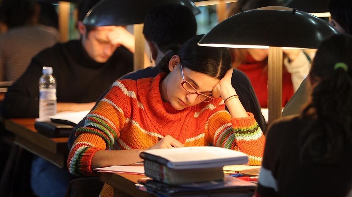 La Diputación de Barcelona ha impulsado el proyecto ’Tecnogirl’ en las bibliotecas de Mataró. La Diputación de Barcelona ha impulsado el proyecto ’Tecnogirl’ en las bibliotecas de Mataró.